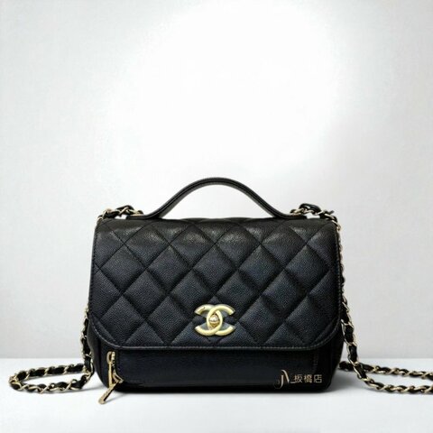 JS1595-CHANEL 黑荔枝牛皮淡金釦中號郵差包A93607