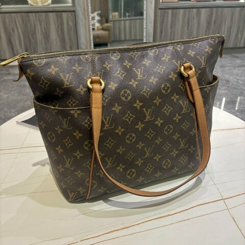 *SHIHNA名牌精品*LV M56690 經典老花雙口袋肩背包