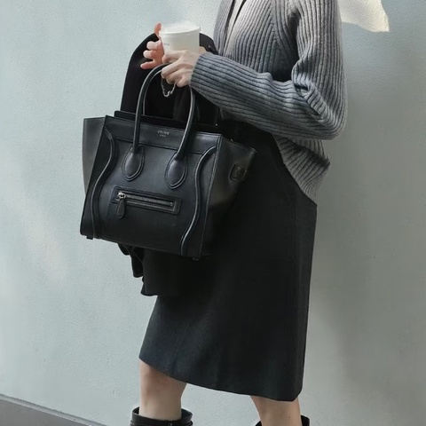 Celine賽琳經典黑金笑臉包LuggageTote​​大號 ☺️☺️