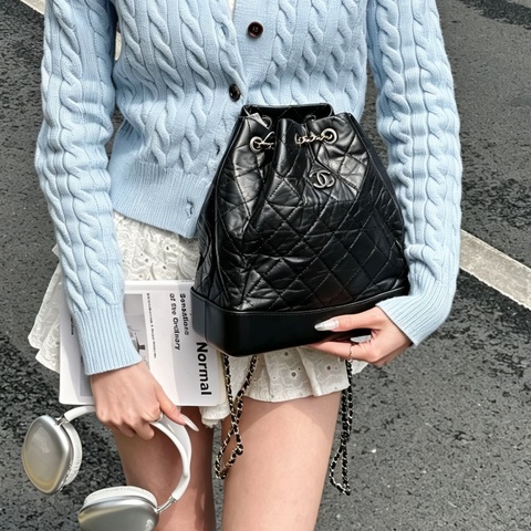 CHANEL香奈兒Gabrielle系列雙肩水桶流浪包🍧🍧