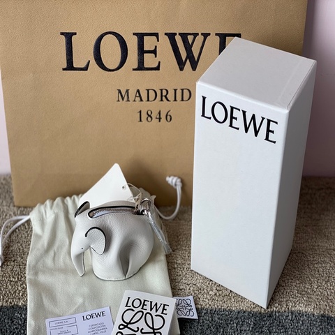 全新Loewe大象零錢包吊飾🐘