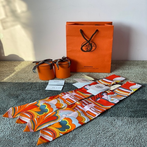 全新Hermes Twilly橘色絲巾一對