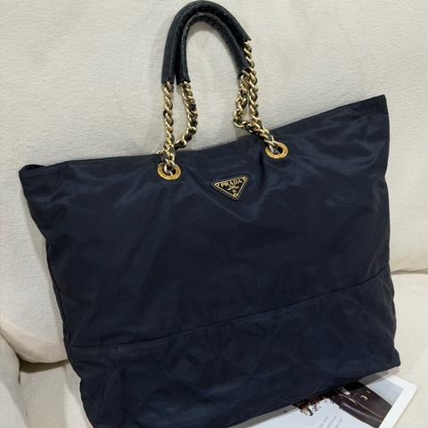 #全網最低☝🏻Prada 經典尼龍降落傘旅行袋 金釦