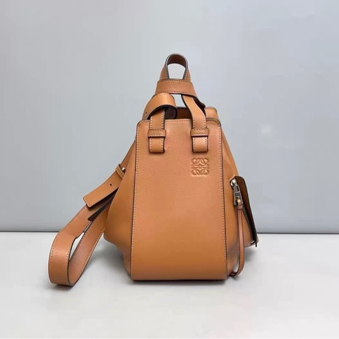 🌷裸包優惠！Loewe 羅意威 Hammock 吊床包 焦糖色 中號