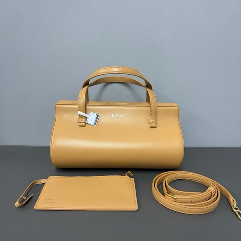 Loewe/羅意威 姜黃色手提包斜挎包
