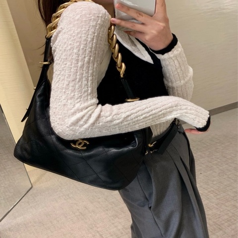 CHANEL Hobo菱格紋金色雙C肩背包