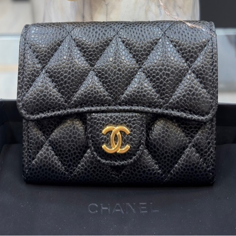 CHANEL Coco系列魚子醬釦式零錢包/卡包