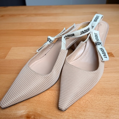 Dior J’ADIOR 米杏色蝴蝶結尖頭小貓跟 Slingback 低跟鞋 39