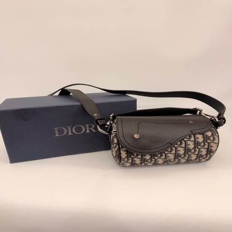 Dior 藍緹花圓桶包