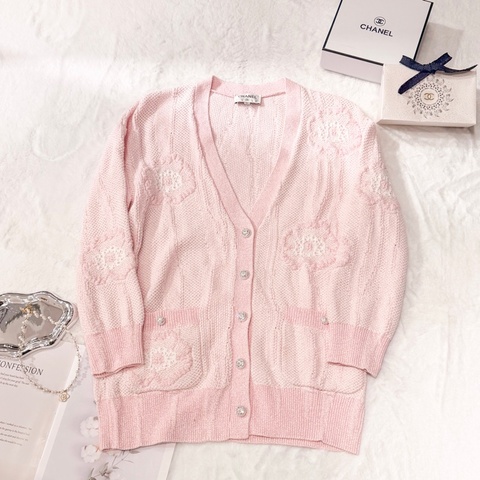 CHANEL 23P Cardigan 粉色山茶花針織外套