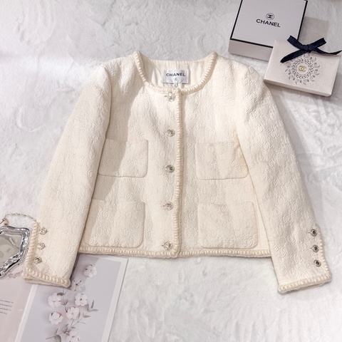 CHANEL 21A 走秀款Tweed Jacket 米白浮雕雙C短外套 Size44