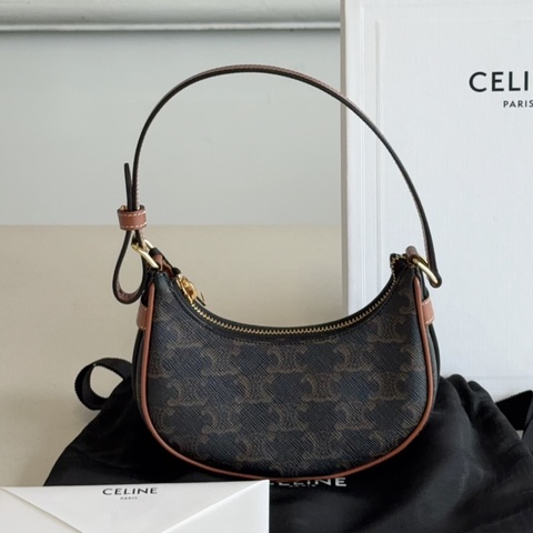 Celine賽琳經典老花ava 豌豆mini腋下包