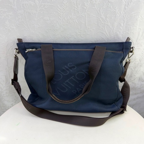 Louis Vuitton 手提袋 in blue fabric.