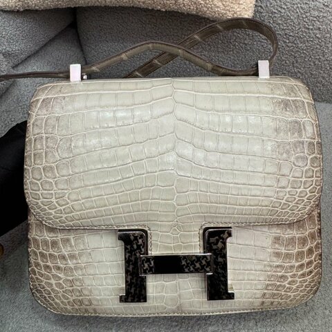 Hermès 康康 24 8D灰喜馬拉雅 馬蹄兩點霧面鱷魚 銀扣