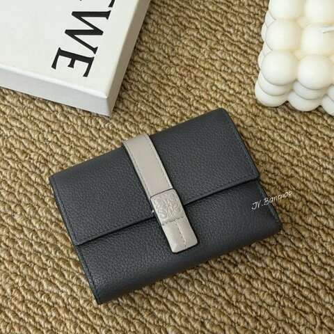 JS0770-LOEWE短夾深灰拚橄欖綠牛皮三折釦式短夾
