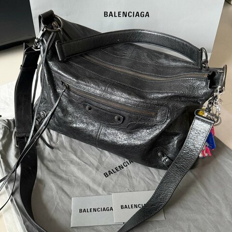 Balenciaga巴黎世家 le city moto黑色中號單肩斜挎包