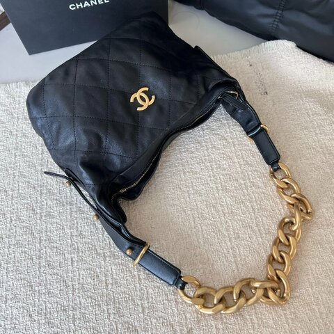 Chanel香奈兒22C黑金嬉皮Hobo餃子包牛皮包單肩包腋下包