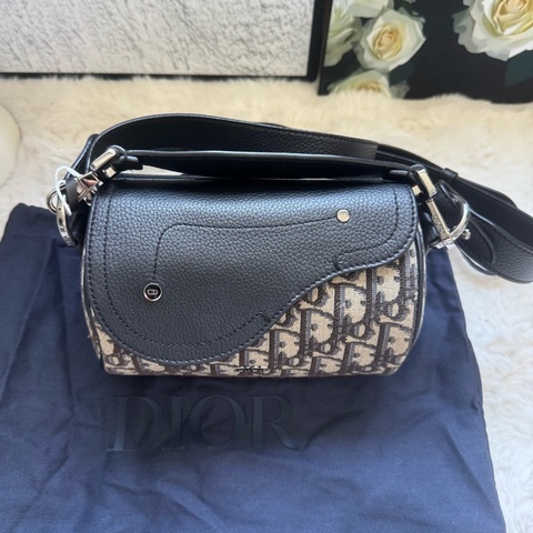 迪奧Dior 米色和黑色 Oblique 印花面料和黑色粒面牛皮革