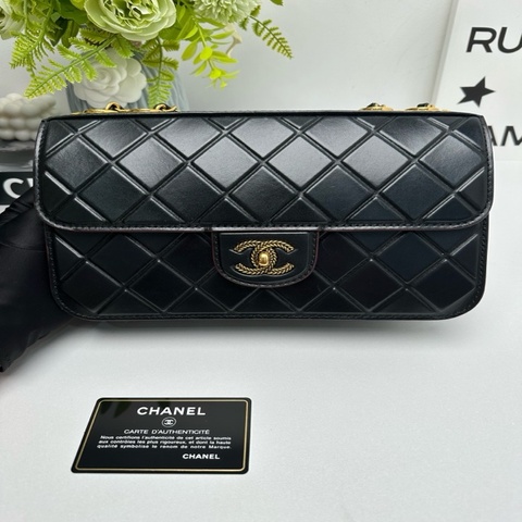 Chanel香奈兒宮廷黑金菱格紐花金扣cf 斜挎包
