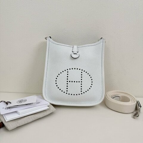 Hermes 愛馬仕 伊芙琳 Togo皮 0U新白色 new white mini 斜挎包 銀扣 b刻 2023年