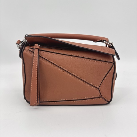 Loewe羅意威 Puzzle單肩斜挎包 21年
