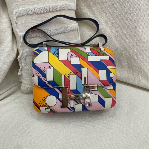 Hermès Constance 24 夏日彩虹限量款 內拼電光藍 Swift皮 銀扣