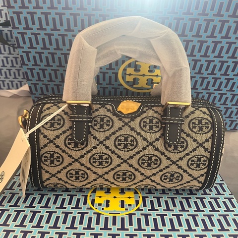 全新Tory Burch全新 T Monogram 緹花迷你老花波士頓包