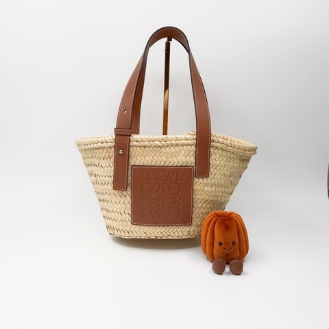 LOEWE 經典 Anagram 標誌小牛皮拼接草｜✨Wisher惟奢名品✨