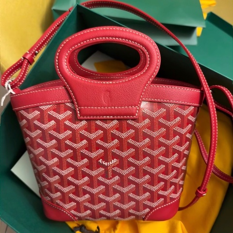 全新閒置🈶2026購證❤️ goyard #紅色 #菜籃子 #beluga #mini