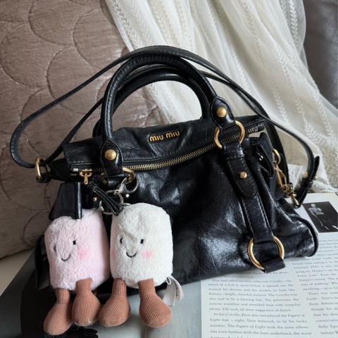 Miu Miu 極稀少 罕有 細尺寸 經典 Vitello Lux 蝴蝶結 兩用機車包Bow Bag 黑色皮革