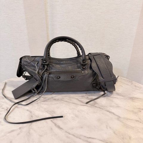 Balenciaga 深灰機車包