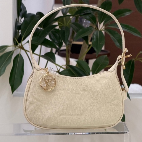 Lv 路易威登 Louis Vuitton moon mini夏日限定