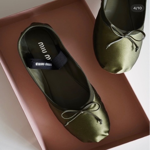 Miu Miu Satin Ballerinas 芭蕾舞鞋