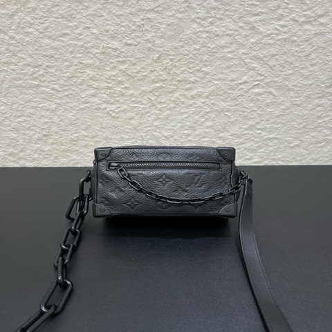 LV路易威登黑色全皮mini soft trunk 鏈條包97新晶片款
