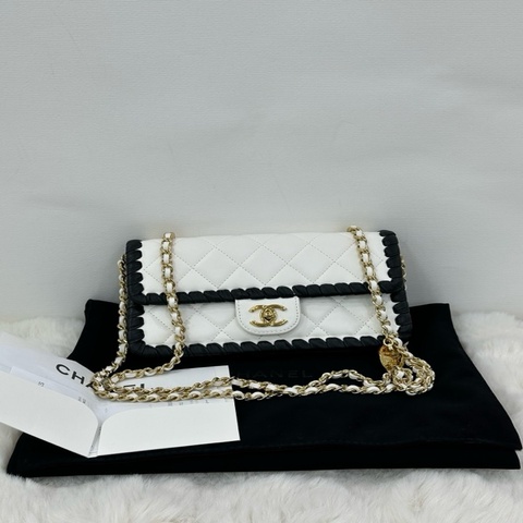 Chanel/香奈兒 26p白色黑邊翻蓋鏈條包 黑白拼色羊皮 閒置有購證 尺寸19x11x4