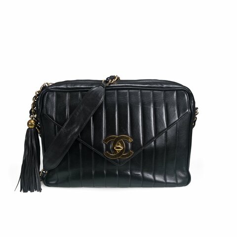 R2 Chanel 黑金LOGO金球流蘇信封斜挎包