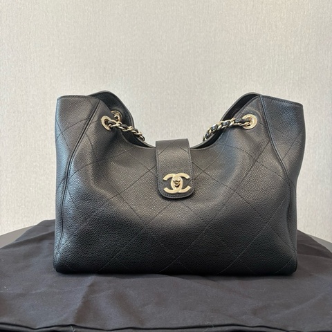 Chanel香奈兒26P hobo黑金荔枝紋牛皮托特包購物袋手提包 芯片款