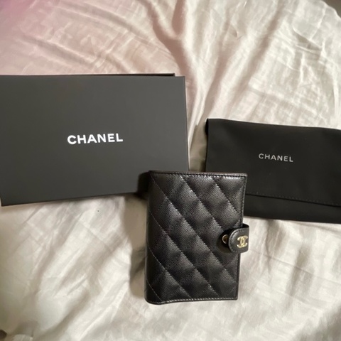 Chanel護照夾