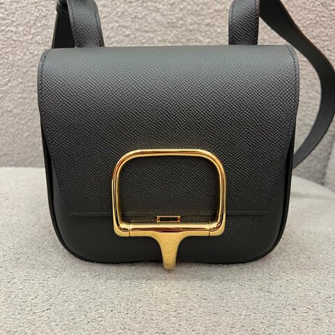 Hermès Della 黑色 Epsom皮 金扣