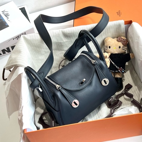 愛馬仕 Hermes 午夜藍mini lindy單肩包 U刻