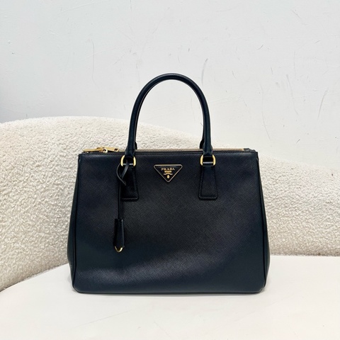 Prada 普拉達 經典款殺手包 百搭黑金 十字紋牛皮