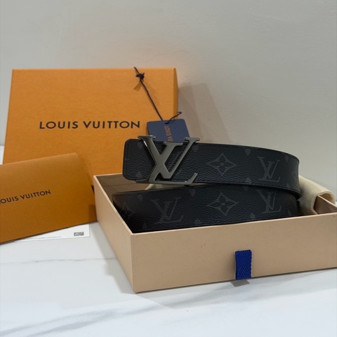 LV M9043 花紋LOGO雙面皮帶