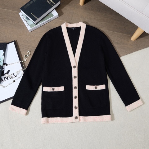 CHANEL 20S黑拼粉邊外套Cashmere Cardigan