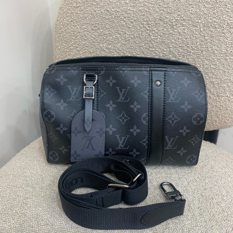 Louis Vuitton路易威登 keepall city 27黑花旅行袋 晶片款