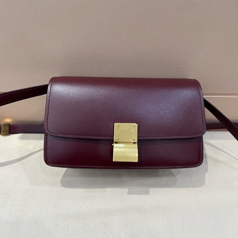 賽琳Celine box 小號 酒紅色金扣 經典豆腐包