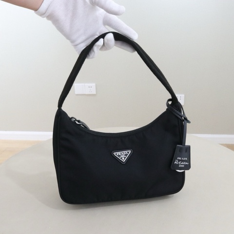 Prada Re-Edition 2000 Hobo 腋下包，97新