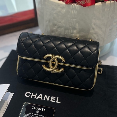 CHANEL香奈兒黑金埃及系列  經典黑金配色  28開有卡  尺寸13×21x4