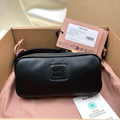 MIU MIU繆繆 小牛皮 拉鍊開合腰包