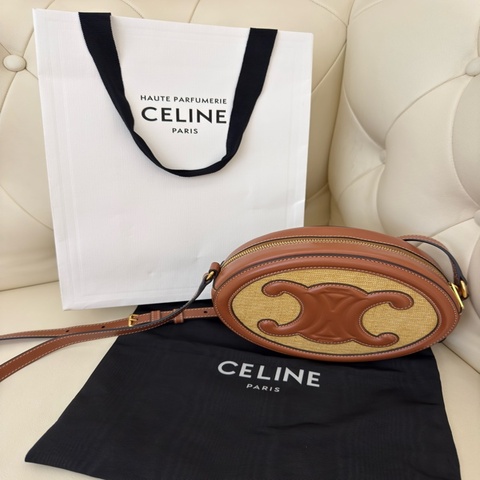 二手CELINE草編拚皮革全皮TRIOMPHE LOGO凱旋門大月餅包斜背包