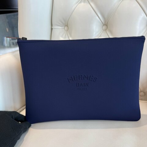 HERMES 滑面立體字手拿包 深藍色